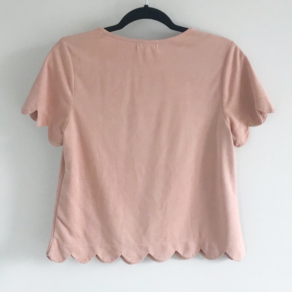 Light Pink Top w/ Scalloped Edges - Picture 2 of 2